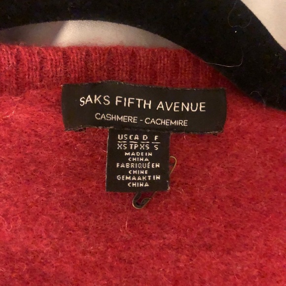 Saks Fifth Ave Cashmere cardigan. Maroon - Picture 3 of 3